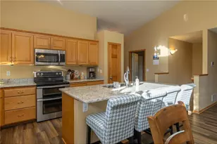 546 Marmik Cir, Hastings, MN 55033 - Photo 8