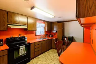 1520 9th St, Eau Claire, WI 54703 - Photo 6