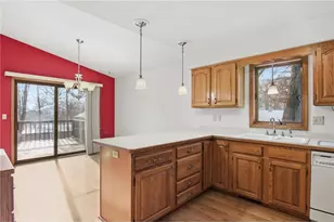 706 Fox Tree Ln, Hudson, WI 54016 - Photo 16