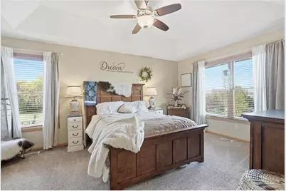 1533 Hallewood Boulevard, New Richmond, WI 54017 - Photo 16