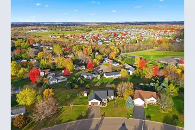 1533 Hallewood Boulevard, New Richmond, WI 54017 - Photo 34