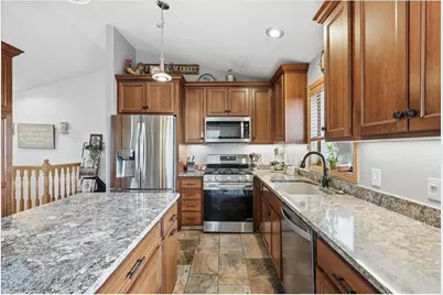 1533 Hallewood Boulevard, New Richmond, WI 54017 - Photo 12