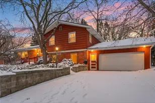 1015 W Maple St, River Falls, WI 54022 - Photo 2