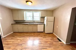 1109 3rd St, Menomonie, WI 54751 - Photo 4