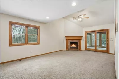 1482 Riverside Drive #1482, River Falls, WI 54022 - Photo 8