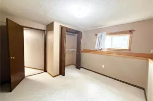 911 Radcliffe Ave, Altoona, WI 54720 - Photo 20