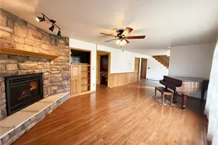 911 Radcliffe Ave, Altoona, WI 54720 - Photo 10