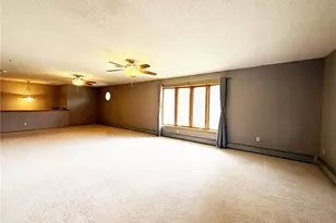 911 Radcliffe Ave, Altoona, WI 54720 - Photo 28