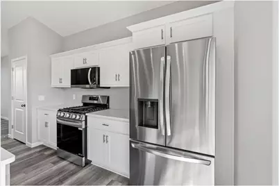 812 Fox River Road, Somerset, WI 54025 - Photo 10