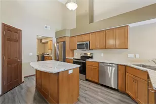 85 Deerwood Ct, Hudson, WI 54016 - Photo 8