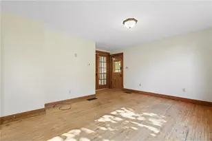 103 S Sixth St, River Falls, WI 54022 - Photo 8