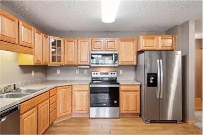 935 Ferndale Street #302, Maplewood, MN 55119 - Photo 18