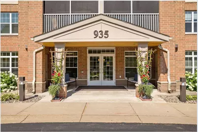 935 Ferndale Street #302, Maplewood, MN 55119 - Photo 6