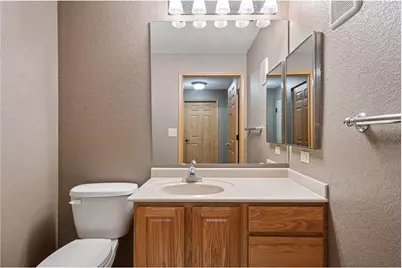 935 Ferndale Street #302, Maplewood, MN 55119 - Photo 24