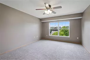 935 Ferndale Street, Saint Paul, MN 55119 - Photo 24