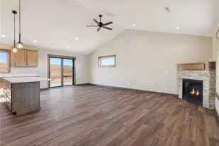466 Coyote Way, New Richmond, WI 54017 - Photo 12