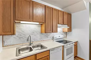 90 Bridgewater Trail, Hudson, WI 54016 - Photo 10