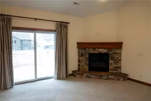 2065 Michael Ln, River Falls, WI 54022 - Photo 6