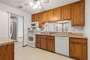 4035 Victoria Street, Shoreview, MN 55126 - Photo 10