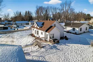 306 N Division St, Roberts, WI 54023 - Photo 28