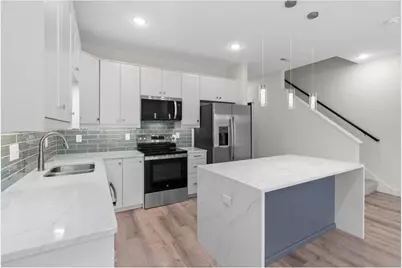 425 W 8th Street #20, New Richmond, WI 54017 - Photo 6