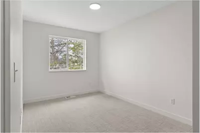 425 W 8th Street #22, New Richmond, WI 54017 - Photo 16