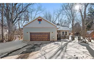 530 E 6th St, New Richmond, WI 54017 - Photo 6