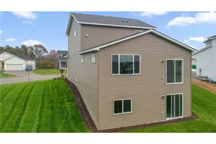 1335 Orchid Wy, New Richmond, WI 54017 - Photo 6