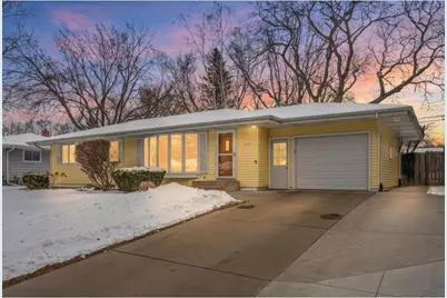 2620 Roth Place, White Bear Lake, MN 55110 - Photo 44