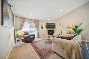 7737 205th St, Lakeville, MN 55044 - Photo 4