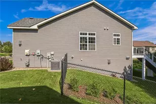 6509 Tessman Ln, Brooklyn Park, MN 55445 - Photo 4