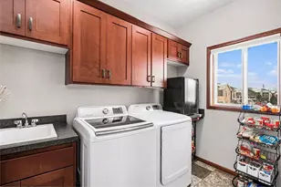 6509 Tessman Ln, Brooklyn Park, MN 55445 - Photo 28