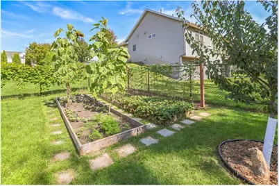 6509 Tessman Lane, Brooklyn Park, MN 55445 - Photo 10