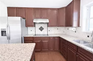 853 Aurora Cir, Red Wing, MN 55066 - Photo 10