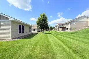 853 Aurora Cir, Red Wing, MN 55066 - Photo 16