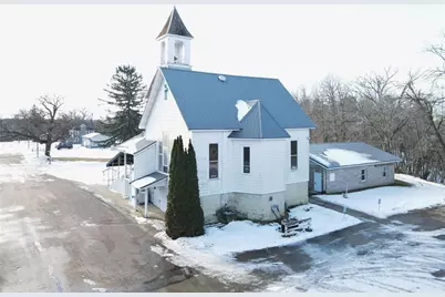 N6313 N Prescott, Arkansaw, WI 54721 - Photo 4