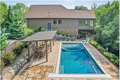 1924 Glacier Avenue, River Falls, WI 54022 - Photo 38