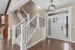 1924 Glacier Ave, River Falls, WI 54022 - Photo 4