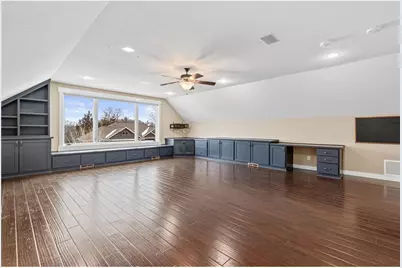 1924 Glacier Avenue, River Falls, WI 54022 - Photo 24