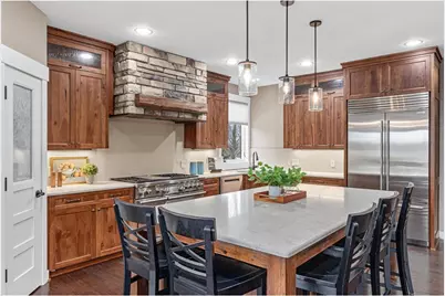 1924 Glacier Avenue, River Falls, WI 54022 - Photo 12