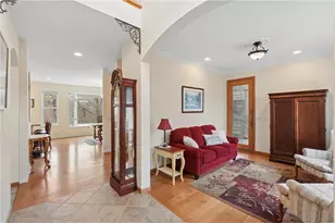 287 Plainview Dr, Troy Township, WI 54022 - Photo 4