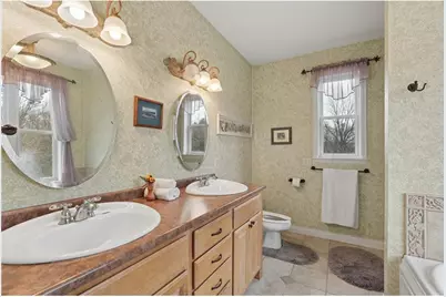 287 Plainview Drive, Troy Township, WI 54022 - Photo 18