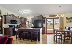 608 Fagstad St, Menomonie, WI 54751 - Photo 4