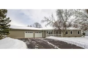 608 Fagstad St, Menomonie, WI 54751 - Photo 2