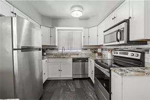 1855 Birmingham St, Saint Paul, MN 55109 - Photo 8