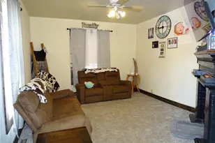 515 E Prospect St, Durand, WI 54736 - Photo 14