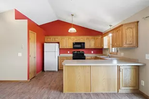 456 Walnut Ridge Dr, Glenwood City, WI 54013 - Photo 6