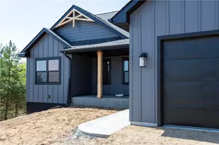 251 Saddle Ridge Ln, River Falls, WI 54022 - Photo 2