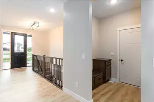 249 Saddle Ridge Ln, Troy Township, WI 54022 - Photo 14