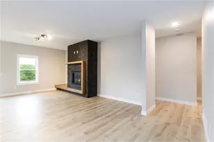 249 Saddle Ridge Ln, Troy Township, WI 54022 - Photo 6